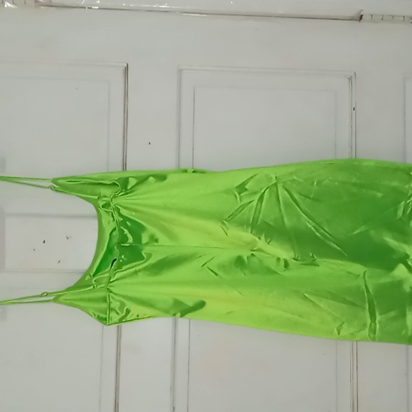 Free With Bundle Neon green mini dress - Picture 6 of 7